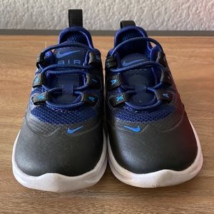 Nike Air Max Axis toddler 4c